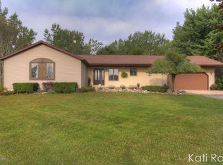 271 Canada Rd, Casnovia, MI 49318