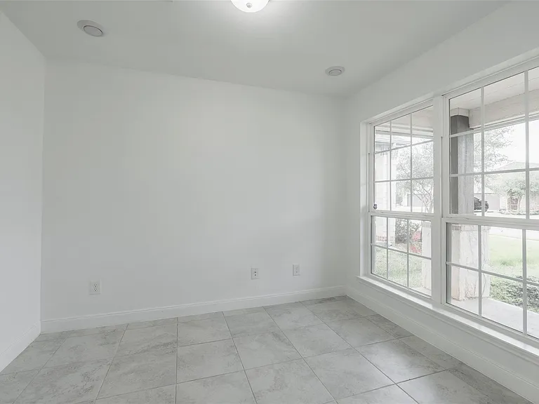 24207 Asher Hollow Ln — Photo 16