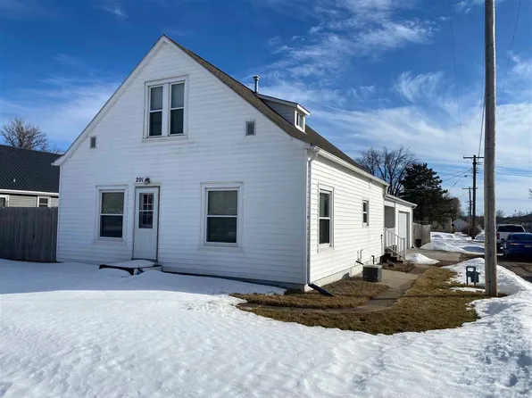 201 W 4th St, Osmond, NE 68765