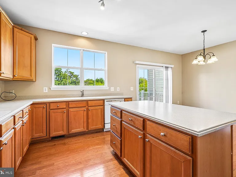 5522 Hartfield Ave — Photo 18