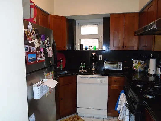 Rented by 18 REALTY | media 41