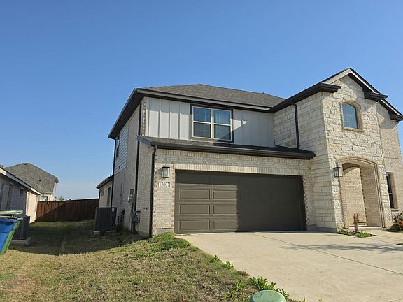 3rd image of 13037 Mizell Ln