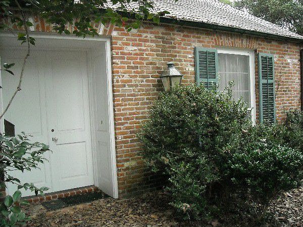 2nd image of 895 Dubois Dr