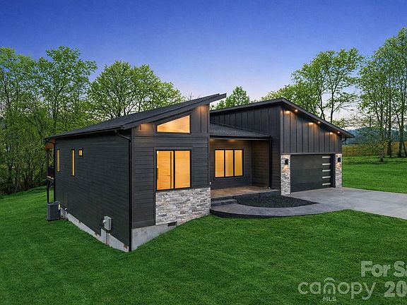 3rd image of 5 Scott Meadows Dr #1
