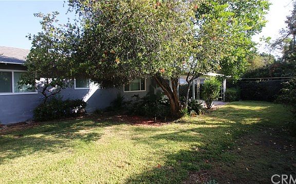 3rd image of 1111 N Soldano Dr