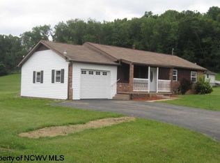 71 Grant View Dr, Lost Creek, WV 26385