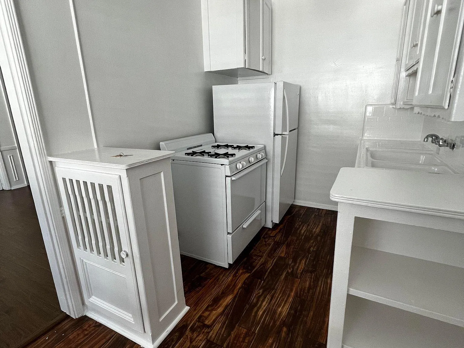 Studio, 400 sqft, $2,195 — Photo 2