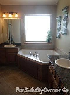 2nd image of 901 E Sandalwood Cir