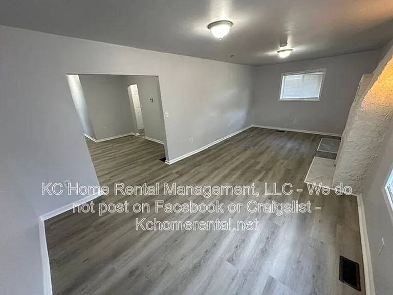 4116 Springfield St — Photo 7