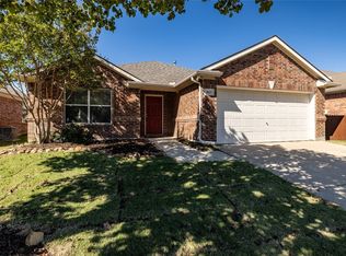 8417 Prairie Fire Dr, Fort Worth, TX 76131