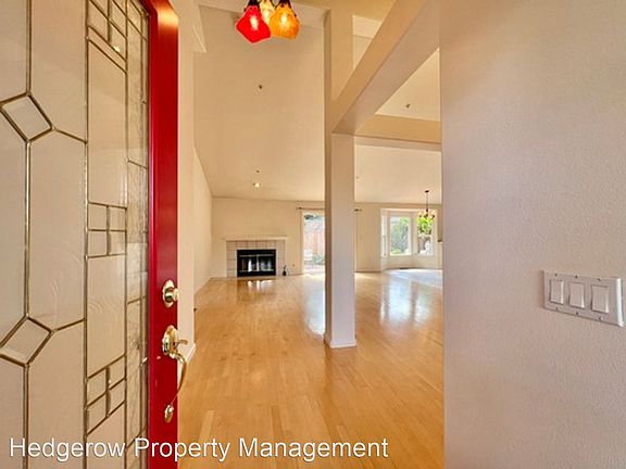 5th image of 39 Vindel Ln