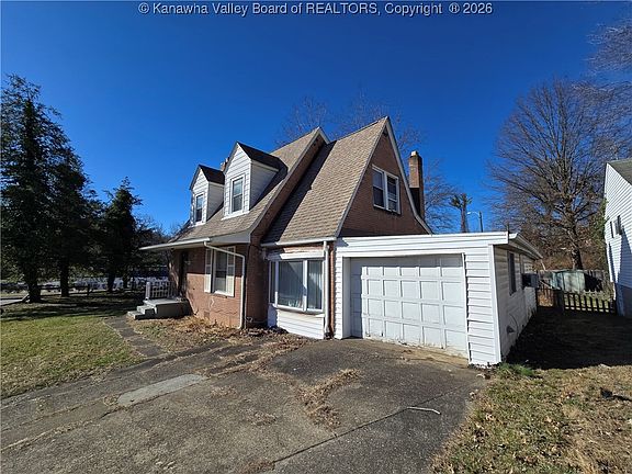 2nd image of 1618 Wiltshire Blvd