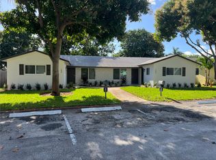 192 SE 27th Ct, Boynton Beach, FL 33435