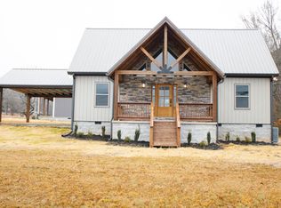 261 Oakgrove Rd, Selmer, TN 38375