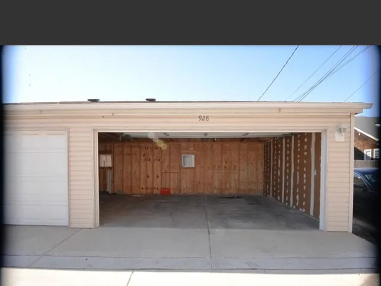 928 S Humphrey Ave #2N — Photo 11