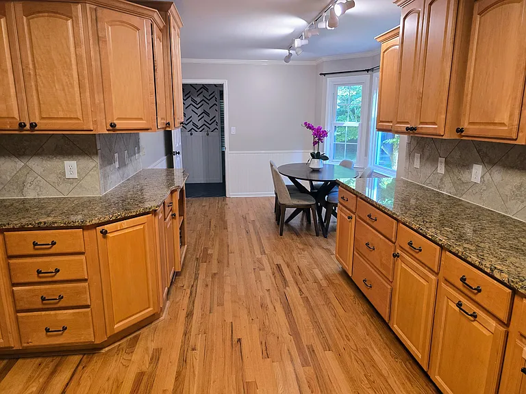 90 Martin Point Ct — Photo 8