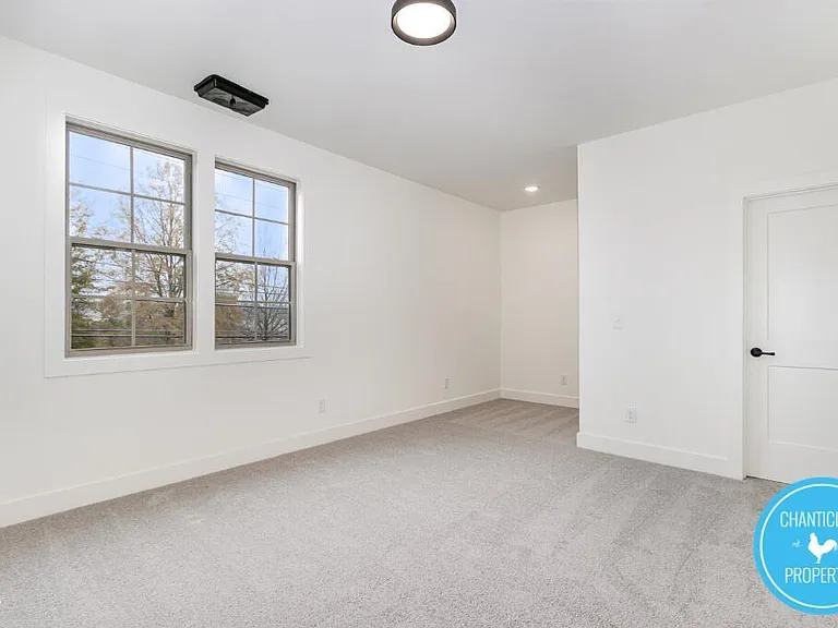2300 Broad St — Photo 19