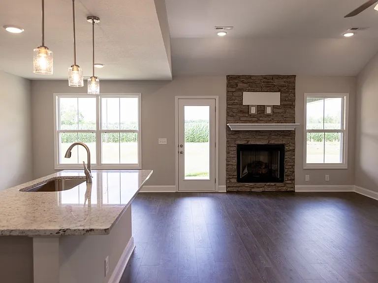 504 Ayden Ln — Photo 5