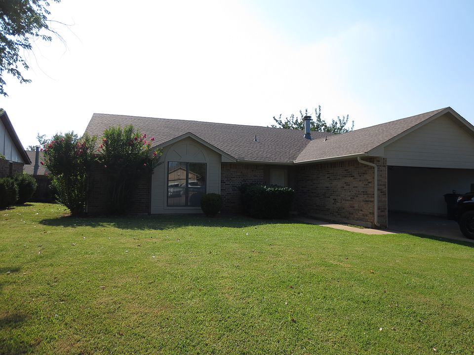 1st image of 2413 Clover Glen Dr