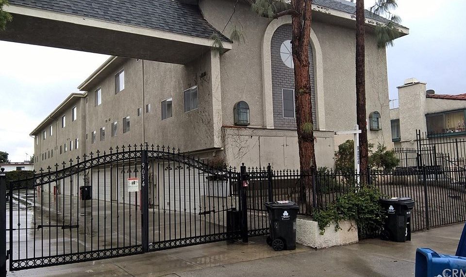 1st image of 9034 Willis Ave Unit 17