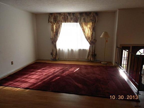 4th image of 728 Franlyn Dr