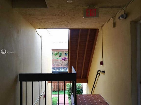 5th image of 8873 Fontainebleau Blvd APT 206