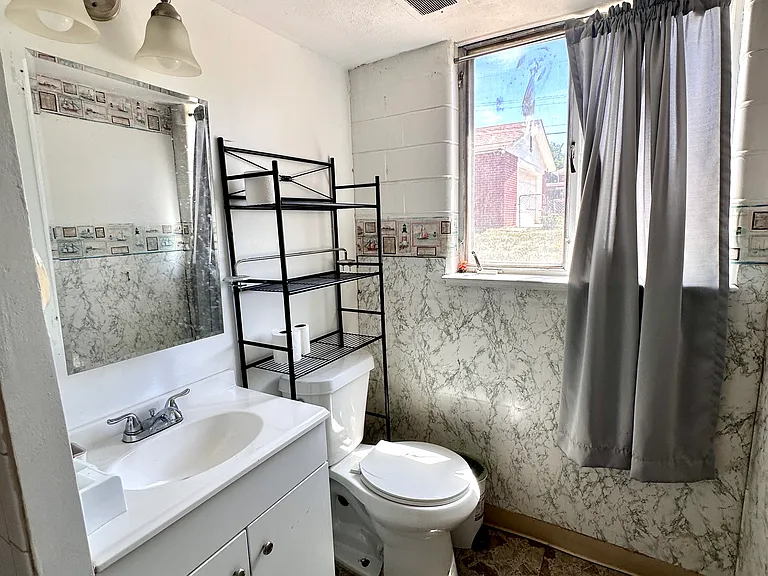 2240 Nome St — Photo 27