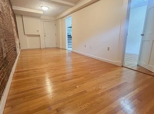 63 Hancock St APT 1R, Boston, MA 02114
