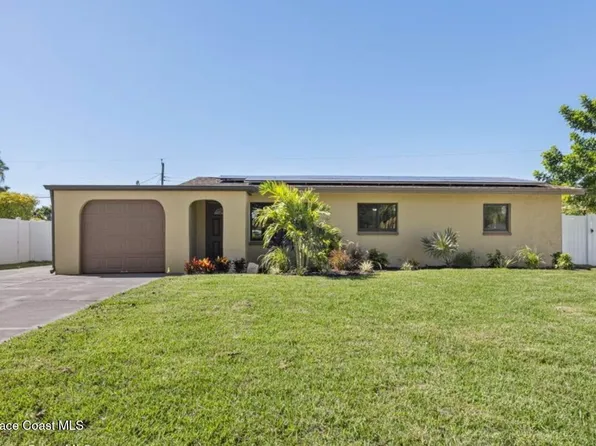 1458 Sea Breeze Ln, Melbourne, FL 32935