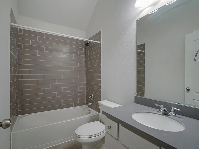 19412 Camlann Pl — Photo 11