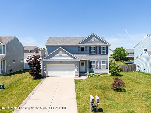 2nd image of 60 Lake Ridge Dr