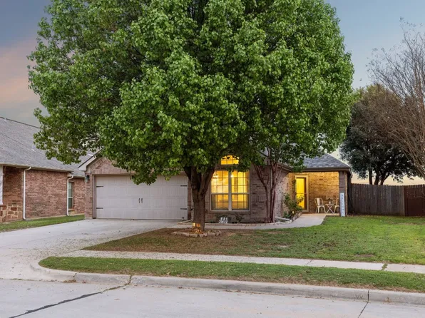 821 Jodie Dr, Weatherford, TX 76087