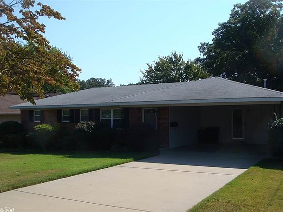 2nd image of 302 Verona Ave