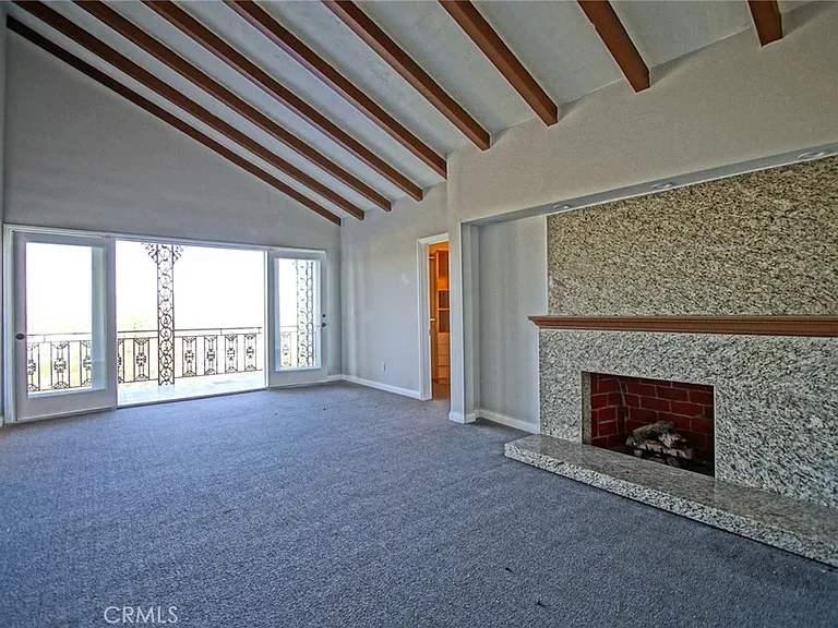 3915 Fredonia Dr — Photo 14