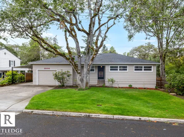 2000 Westerlund Dr, Medford, OR 97504