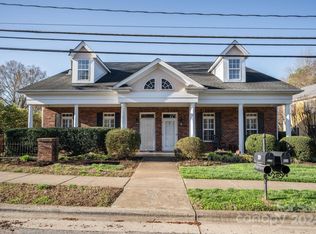 319 Armour St, Davidson, NC 28036