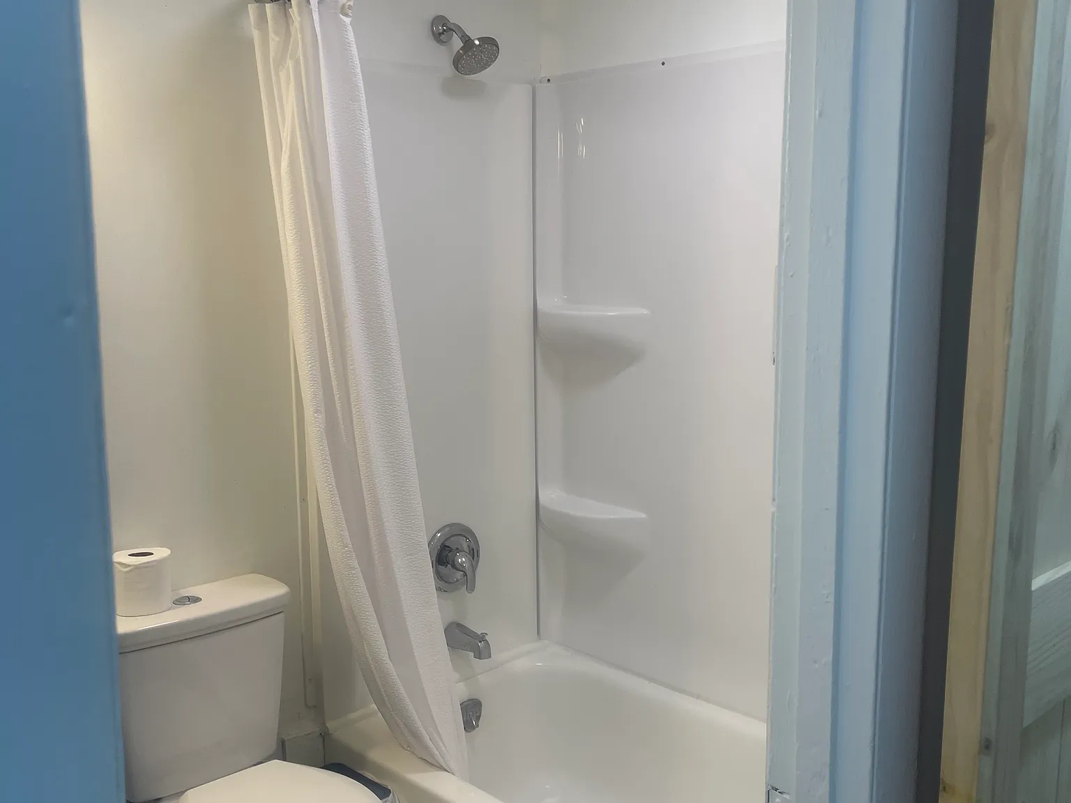 1 bed, 550 sqft, $1,100 — Photo 2