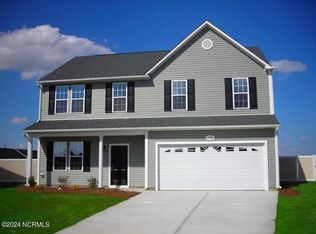 1044 Jade Ln, Winterville, NC 28590