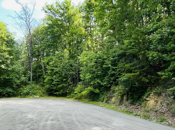 Redtail Rd, Sevierville, TN 37862