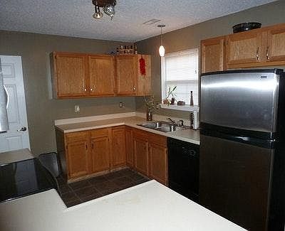 2nd image of 537 Woodfield Cir