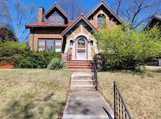 8275 Glen Echo Dr, Saint Louis, MO 63121