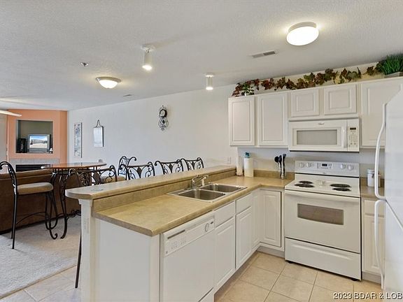 4th image of 305 Highland Shores Dr #2D