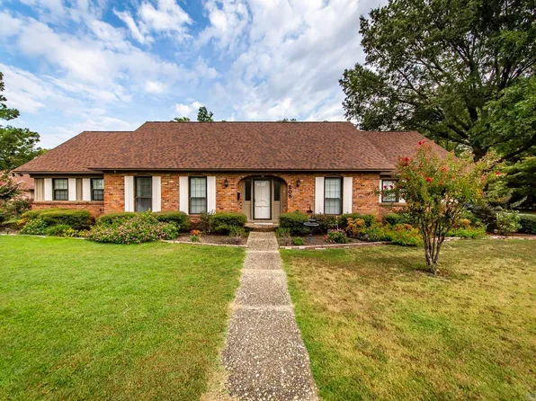 205 Cherry St, England, AR 72046