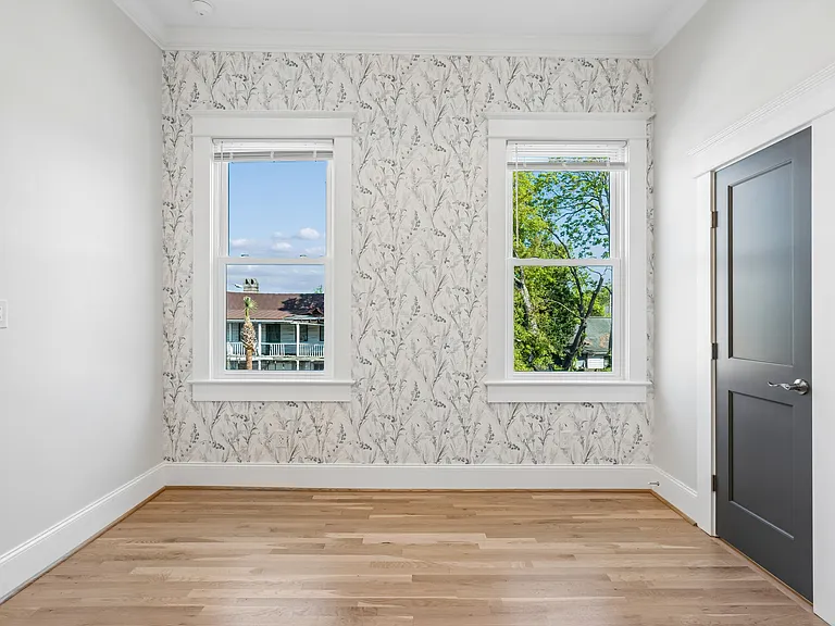 688 King St #C — Photo 10