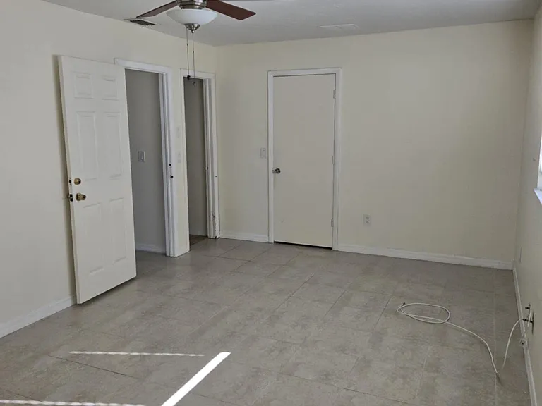 9156 Irving Rd — Photo 8