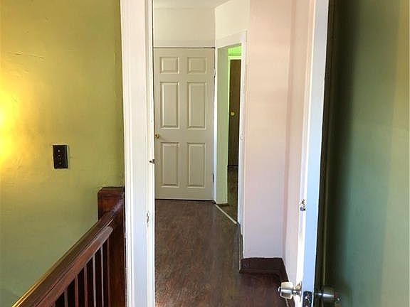 5th image of 2038 Niagara St