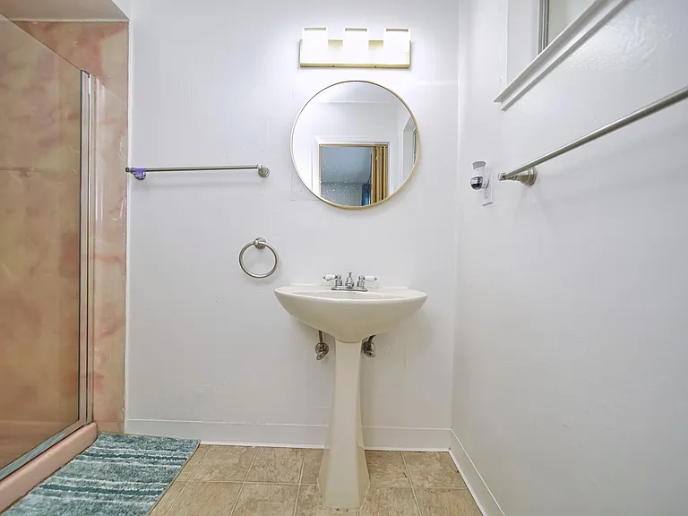 1655 Crater Lake Ave — Photo 26