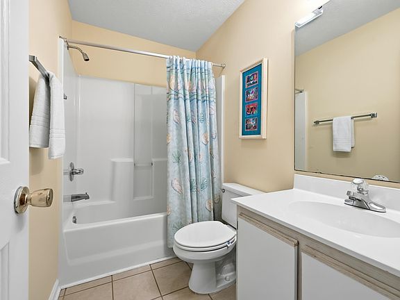 5th image of 93 Pinehurst Ln. #4D