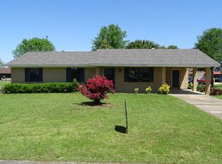 2006 Baxter Ave, Greenwood, MS 38930