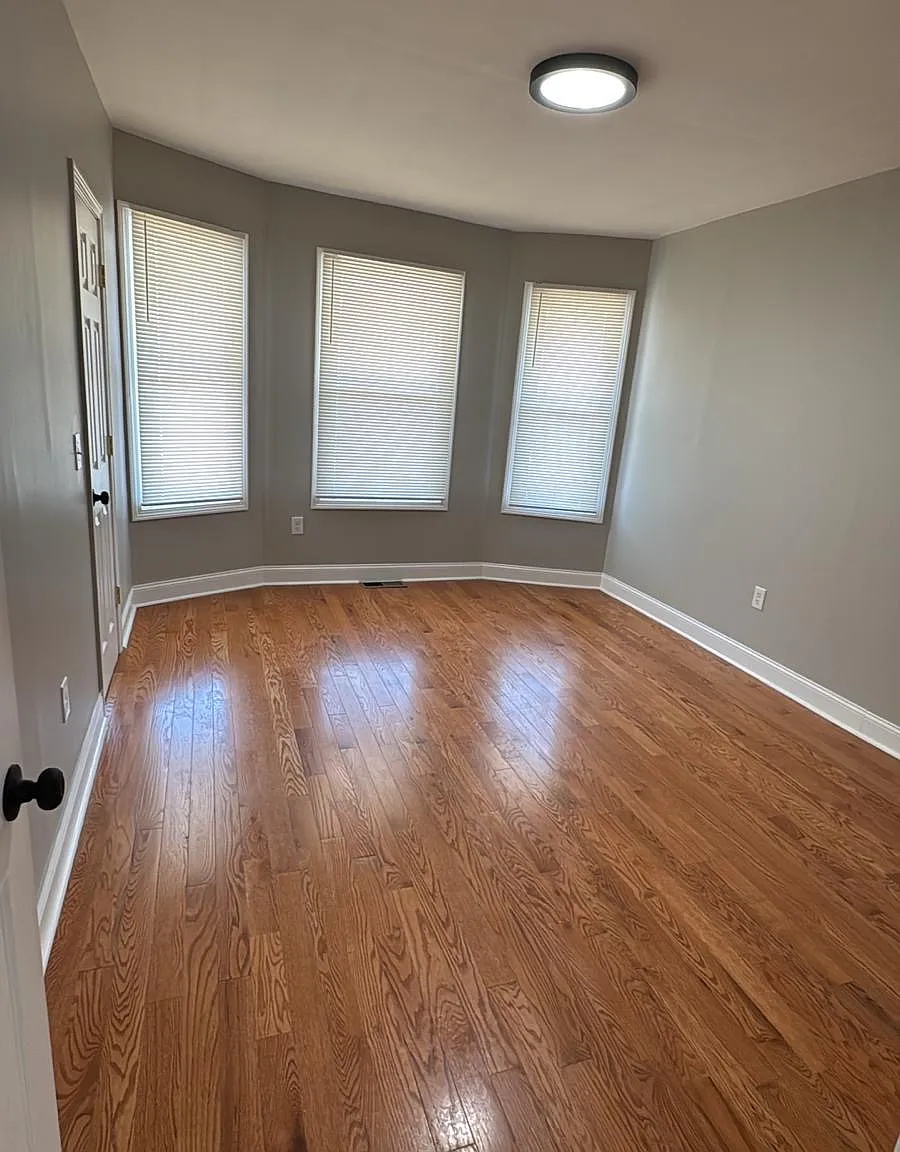 2 bed, 777 sqft, $1,750 — Photo 1